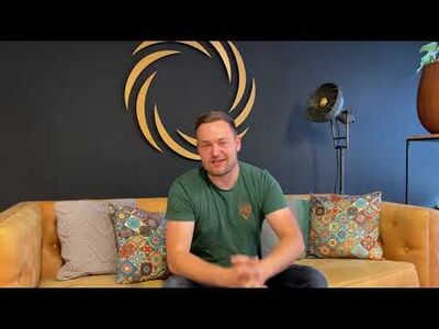 Utopiaan Gerrit bij Esteworld voor zijn haartransplantatie