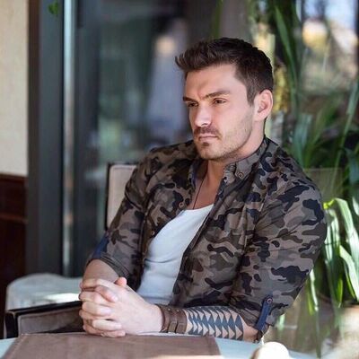 VIP Bogdan Vladau ( Nationale superster)