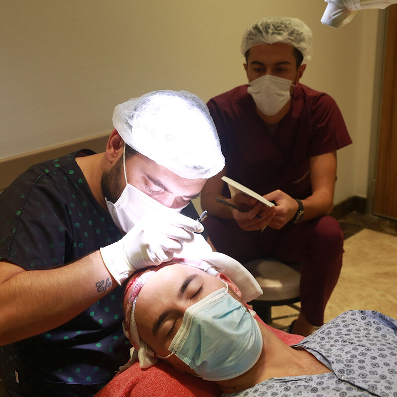 Jelmer, 100% vertrouwen in haartransplantatie resultaat