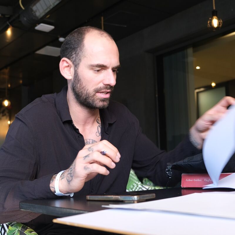 Max Vespucci van First Dates, ik werd rap kaal