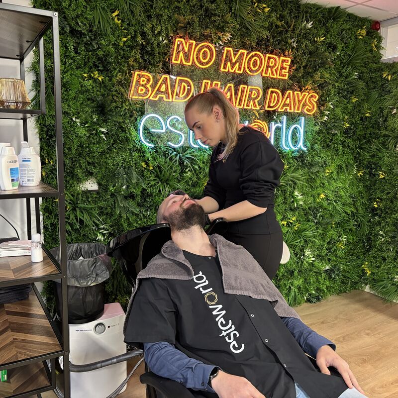 Niels, maak je geen zorgen wat mensen na de haartransplantatie zeggen