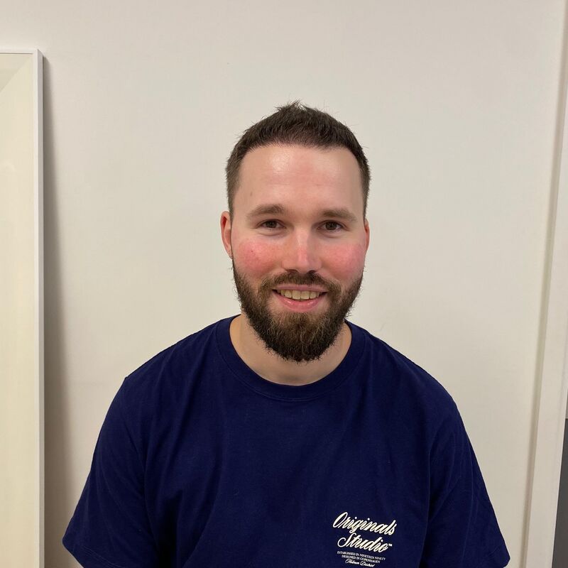 Niels, maak je geen zorgen wat mensen na de haartransplantatie zeggen