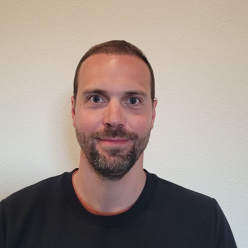 Tom, vooraf 3 partijen benaderd en voor Esteworld gekozen