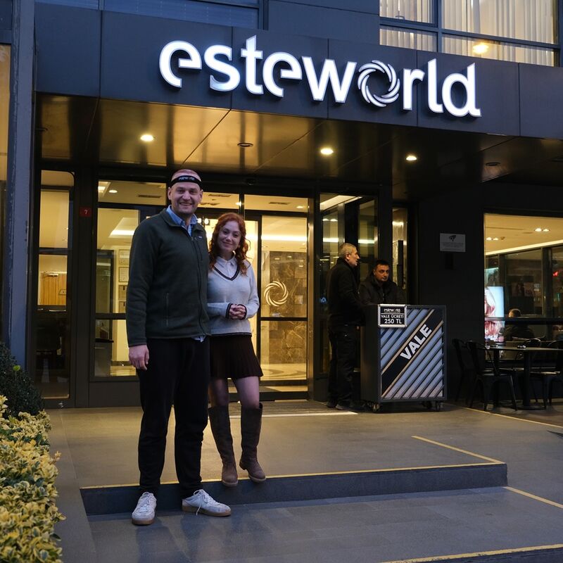 Mijn inhammen werden dieper en dieper. Tijd voor een haartransplantatie