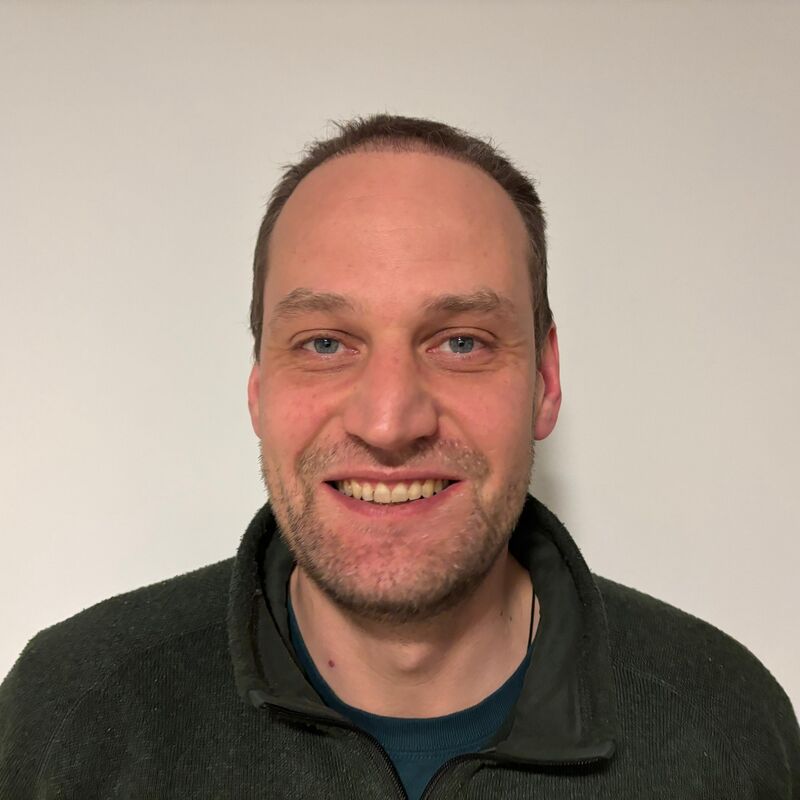 Mijn inhammen werden dieper en dieper. Tijd voor een haartransplantatie