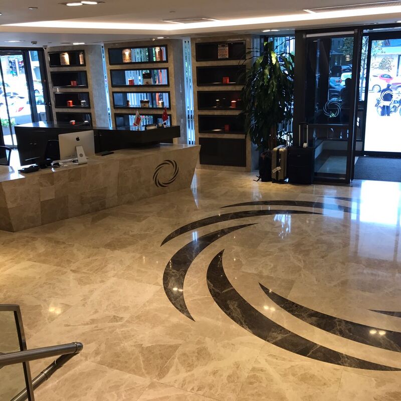 Yordi, Esteworld is een echte aanrader!